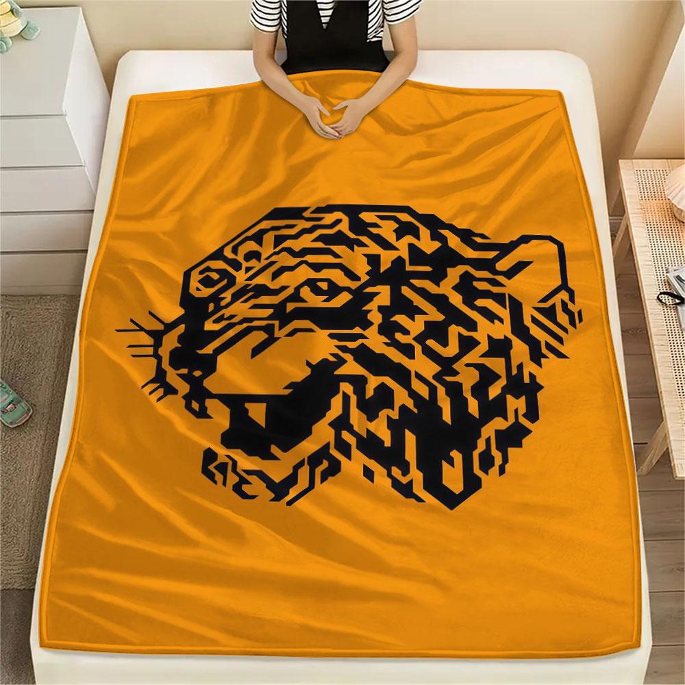 Hull City Art Printed Flannel Blanket, soft throw for bedroom sofa, washable, Christmas present, great gift.