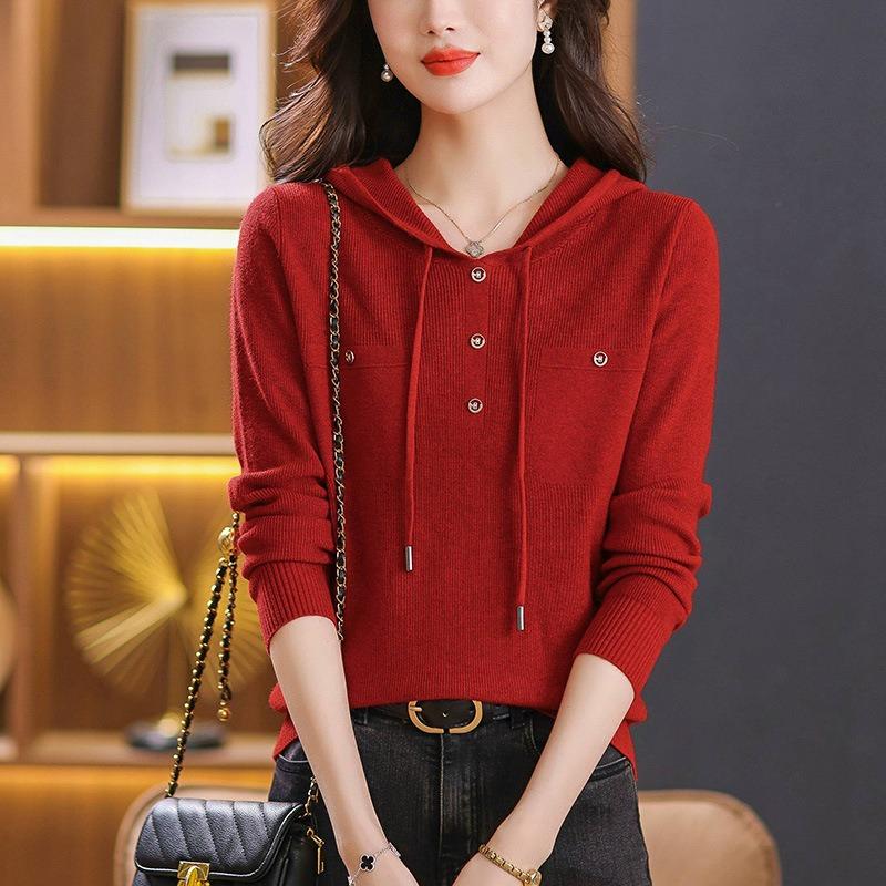 Ранней осенью новый вязаный свитер с капюшоном, женский свободный свитер, уменьшающий возраст, модный тонкий свитер для ношения под низ, женский