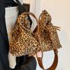 Fashion Trend Velvet Leather In Style Feminine Bag New Korean Version Popular Leopard Print Large Capacity Shoulder Bag