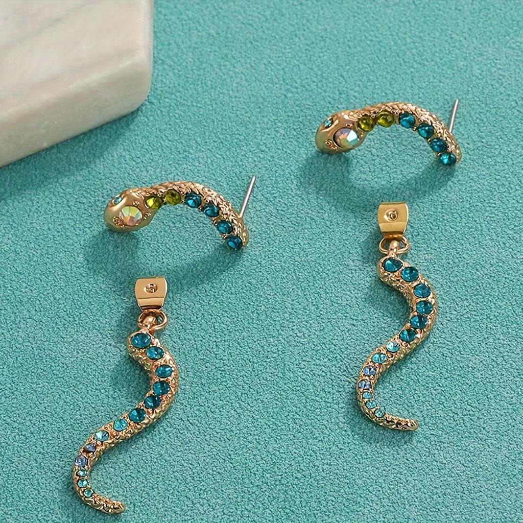 Куртки со змеиными ушками синего цвета со стразами — креативные женские серьги в стиле панк