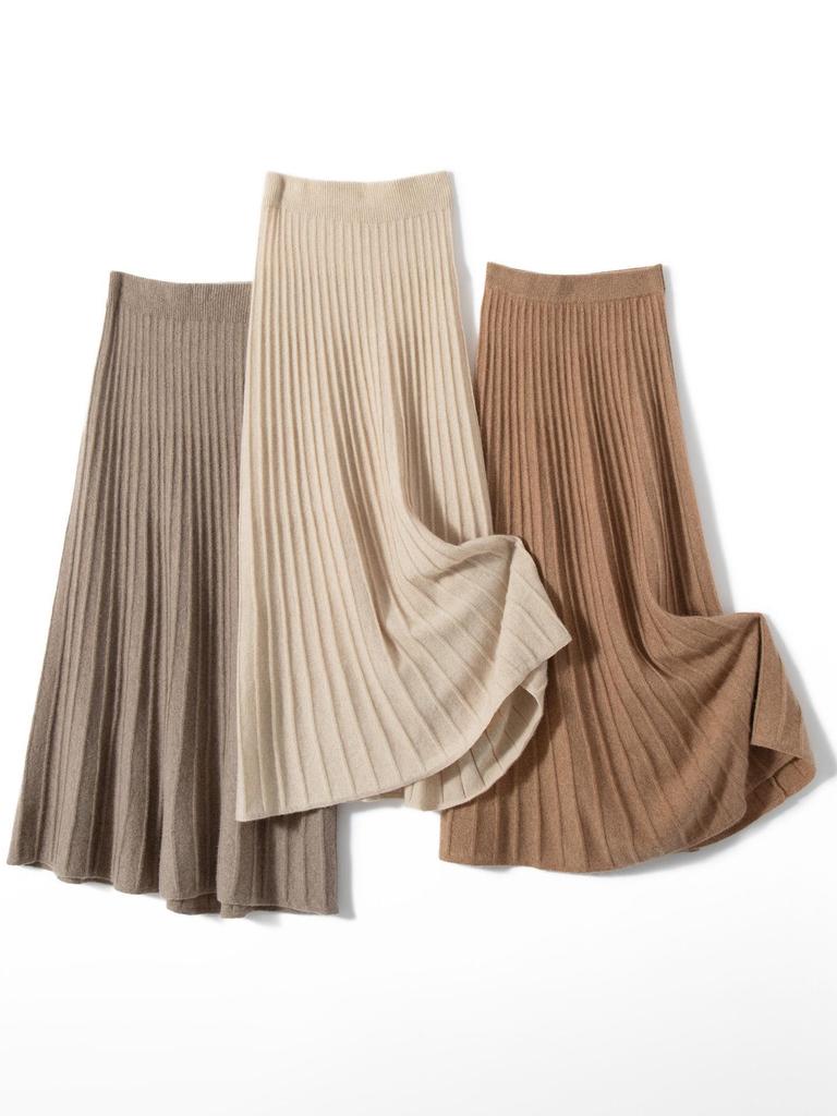 Women's Mid-Length A-Line Cashmere Knit Skirt - High-Waisted, Ribbed, Slimming, Pleated, Versatile.
