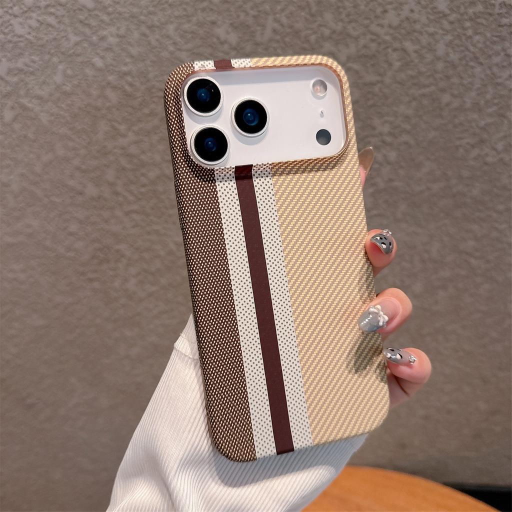 Ретро Жесткий Чехол с Узором из Углеродного Волокна и Кевлара Для iPhone 17 Air 16 15 14 Plus 13 12 Pro Max 11 Текстура Полосок Защитный Бампер