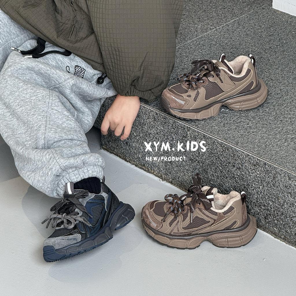 Зима 2025 новые детские спортивные туфли две хлопковые туфли модные ретро двойная шнуровка бархатные мальчики и девочки папины кроссовки