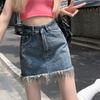 Классическая универсальная молодежная износостойкая юбка Полувинтажная юбка А-силуэта с принтом в виде талии Юбка с кисточками Необработанный край Женская летняя модная джинсовая короткая юбка