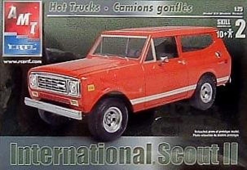 AMT 38207 International Scout W/hardtop 1/25 KIT McM Fs