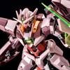 Пластиковая модель MG Double O Quanta Suit Gundam 00 из фильма пробуждение интернет-магазина 1/100 (Режим Trans-Am) [Специальное покрытие] «Mobile -A Trailblazer-»
