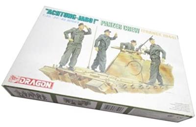 Platz Dragon Масштаб 1/35 Немецкие танкисты Второй мировой войны на зенитном дежурстве, Франция, 1944 Пластиковая модель DR6191