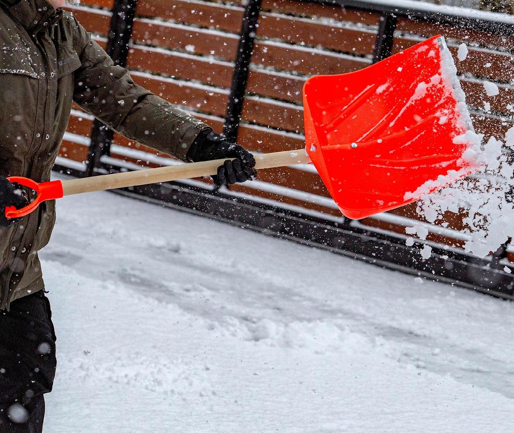 KADAX Łopata Do Śniegu Duża szufla Solidna Drewniany Trzon Łopaty 130cm