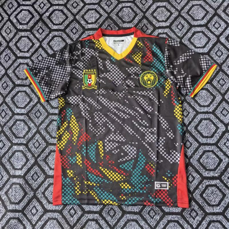 26 World Cup jerseys Paris Bayern Milan Real Madrid Leverkusen Barcelona Fiorentina Betis Lyon Ball