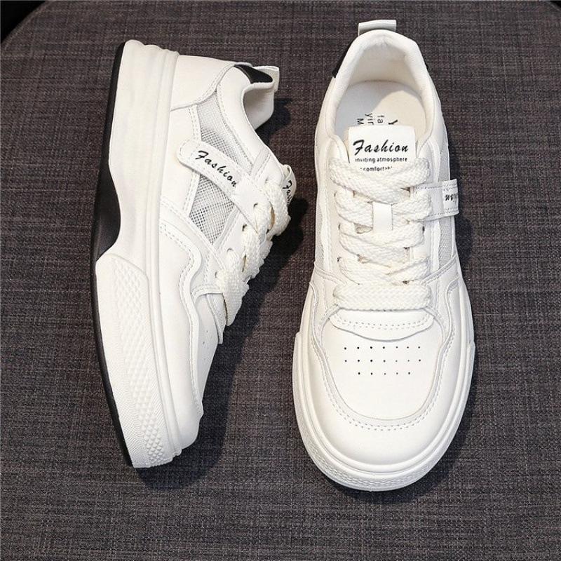 Маленькие белые туфли женские универсальные сетчатые дышащие на плоской толстой подошве 2025 весна и осень тонкие новые взрывные повседневные кроссовки для папы спортивные кеды
