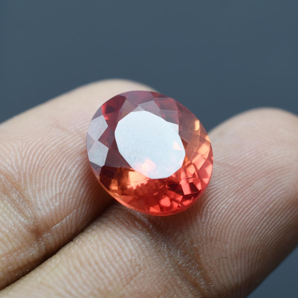9.50 Carat Oval Cut Loose Gemstone Natural Orange Ceylon Sapphire