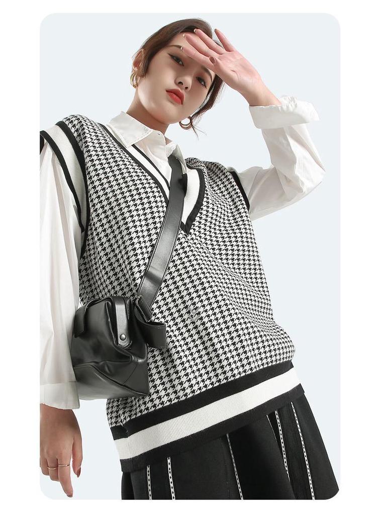 Women's Houndstooth V-Neck Plaid Sweater Vest - Layered, Sleeveless, Loose Fit for 2025