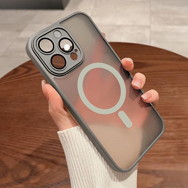 Матовый полупрозрачный чехол для iPhone 14 15 Plus 13 12 11 Pro Max, противоударный защитный бампер, магнитный чехол для беспроводной зарядки