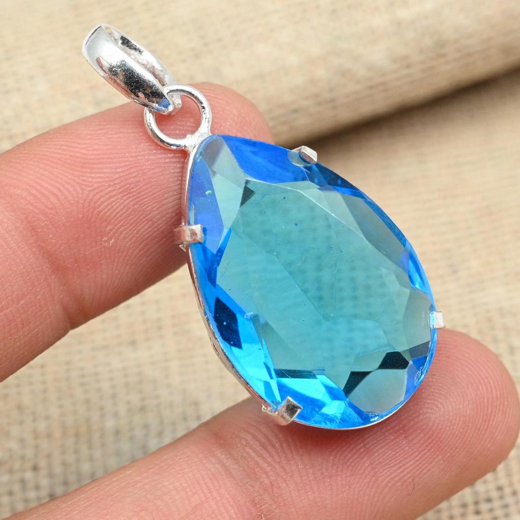 Граненый танзанитовый драгоценный камень стерлингового серебра 925 пробы Ювелирные изделия ручной работы Красивый кулон