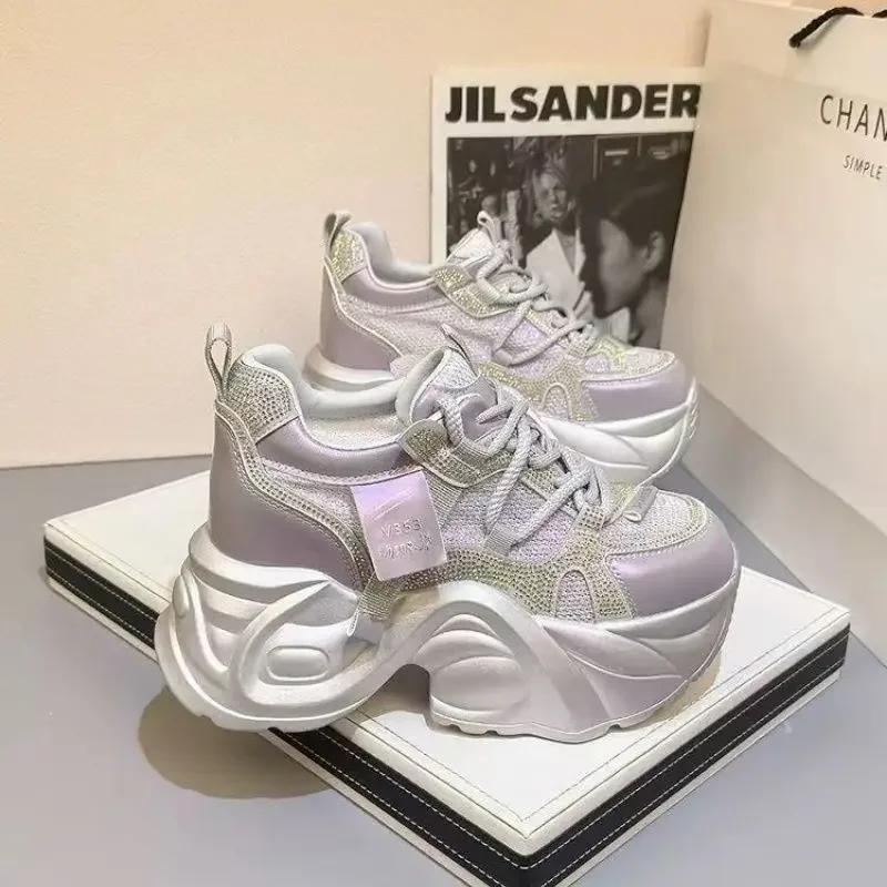 Модная повседневная обувь для женщин 2025 сетчатая дышащая летняя обувь со стразами для спорта