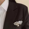 Exaggerated Pleated Wave Brooch for Women, Elegant Light Luxury Fashion Pin, Versatile Daily Commute, Banquet, Party, Gift Family/Friends