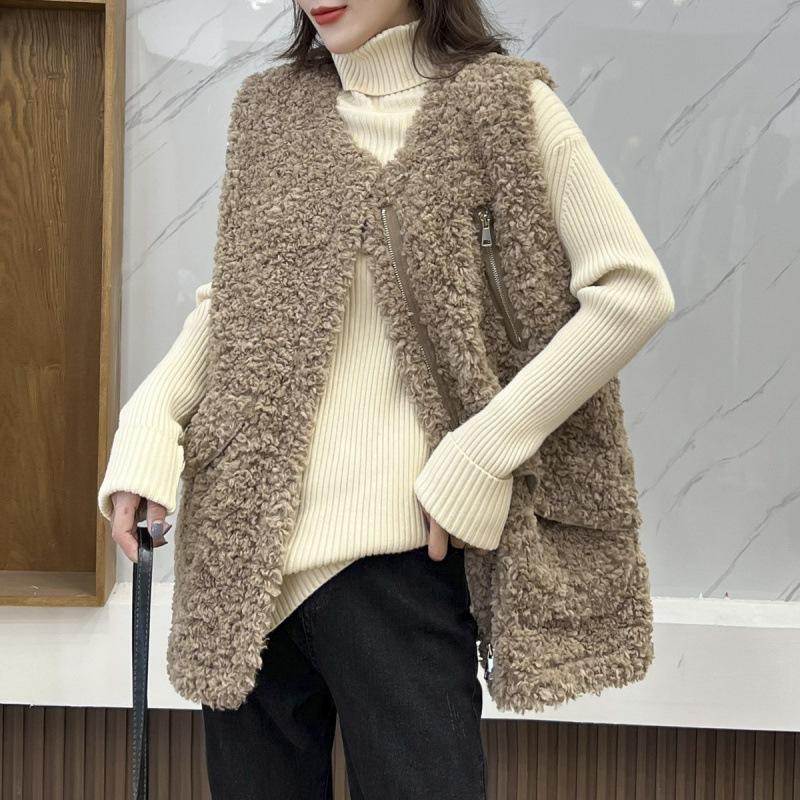 Осень и зима новый жилет без рукавов из овечьей шерсти женский корейский вариант модного жилета жилет универсальный темперамент пальто