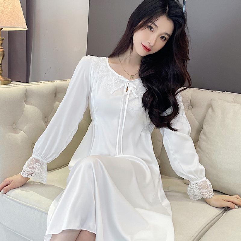 Женская длинная ночная сорочка из ледяного шелка с кружевной отделкой - Весна/Осень