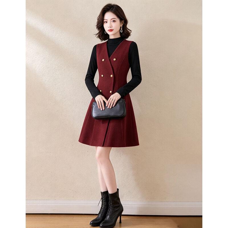 EST+II Elegant Two-Piece Mock-Neck Top and V-Neck Dress Set