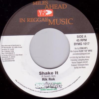 7-дюймовая пластинка RIK ROK / CHRISTOPHER BIRCH - Shake It / Birch In A Mirror BYMG1017 VP Records 2003 США Регги, Ска и Даб Б/у
