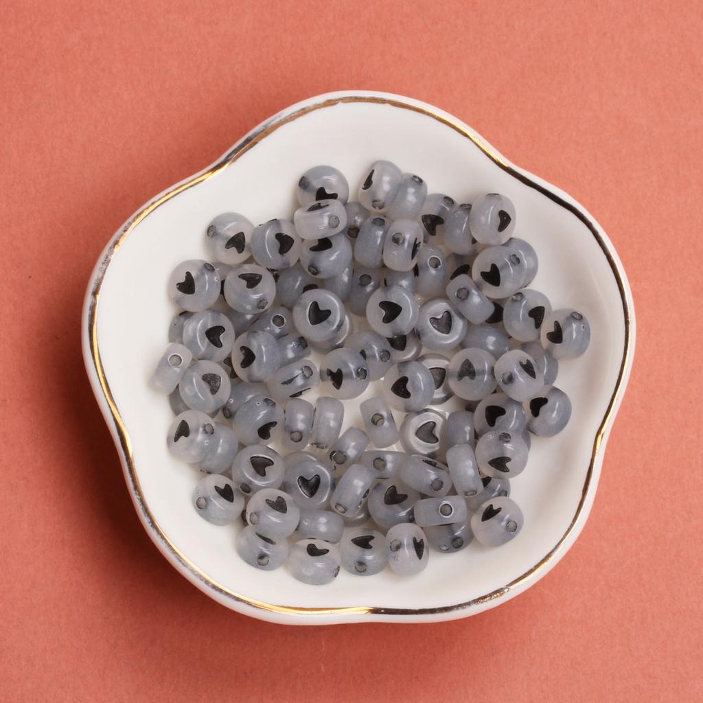 50Pcs Acrylic Keychain Loose Beads Jewelry Making Necklace 6.5mm Flat Round Bracelet DIY Materials Earrings Fashion Spacer Accessories Heart Pattern