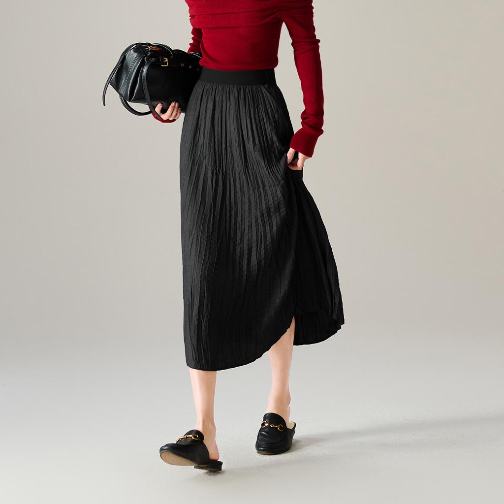 High-waisted pleated skirt