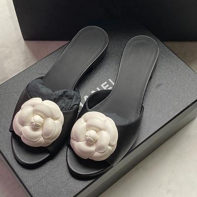 Женская обувь – Сандалии