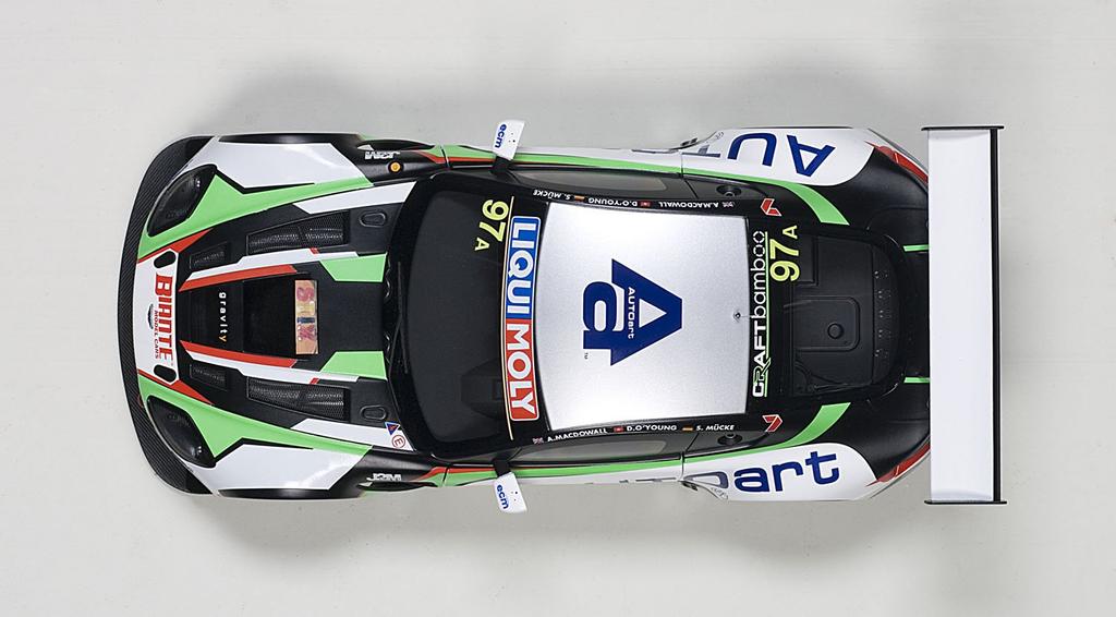 AUTOart Aston Martin V12 Vantage 2015 12 Hour 1/18 #97 (Bathurst Race)