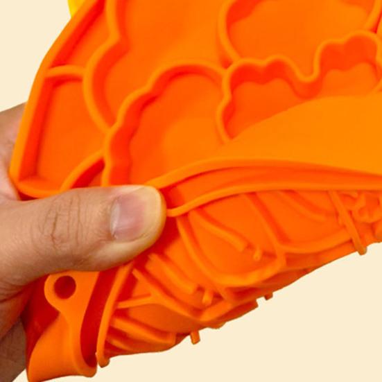 Pet Slow Feeder Mat, Soft Silicone Dog Lick Mat, Prevents Choking, Slow Feeder Dish for Dogs Cats Kibbles Thick Treat