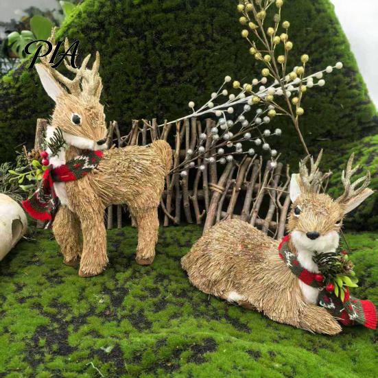 Vintage Style Winter Decorations Handmade Straw Deer/Squirrel Christmas Ornaments with Scarf, Retro Pastoral Rustic Animal Figurines for Holiday Table