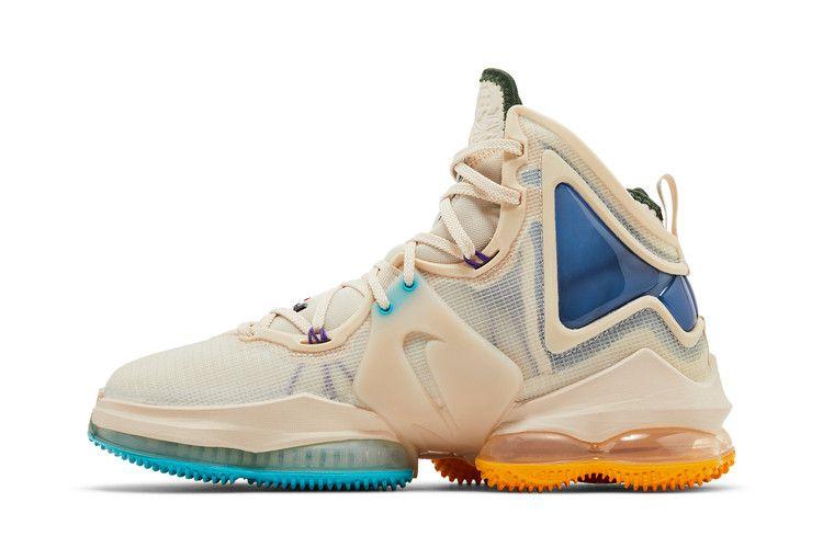 Men's Sneakers Nike LeBron 19 EP 'MPLS Lakers'