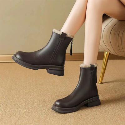 Новые сигаретные ботинки Мартина на плоской подошве Женская обувь 2025 Зимние флисовые утепленные хлопковые ботинки Короткие ботинки Облегающие кожаные ботинки