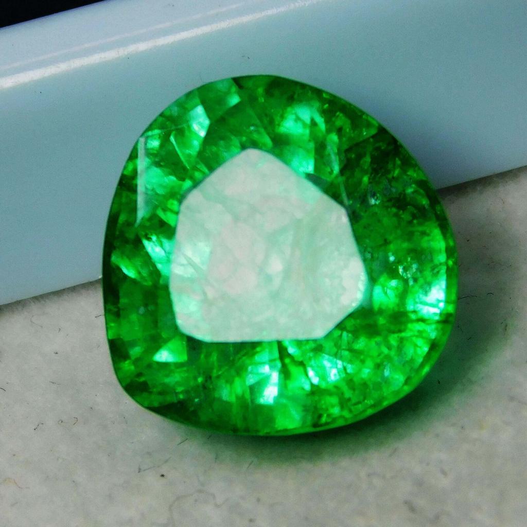 Exclusive Green EMERALD Muzo Natural 8.50 Ct Loose Gemstone Pear Cut