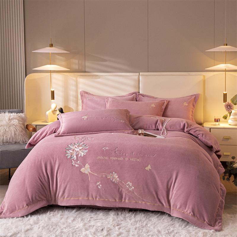Молочный бархат класса А, четыре предмета, зимнее теплое утолщенное двустороннее бархатное пододеяльник, матовый однотонный бархат высокой плотности с резным рисунком