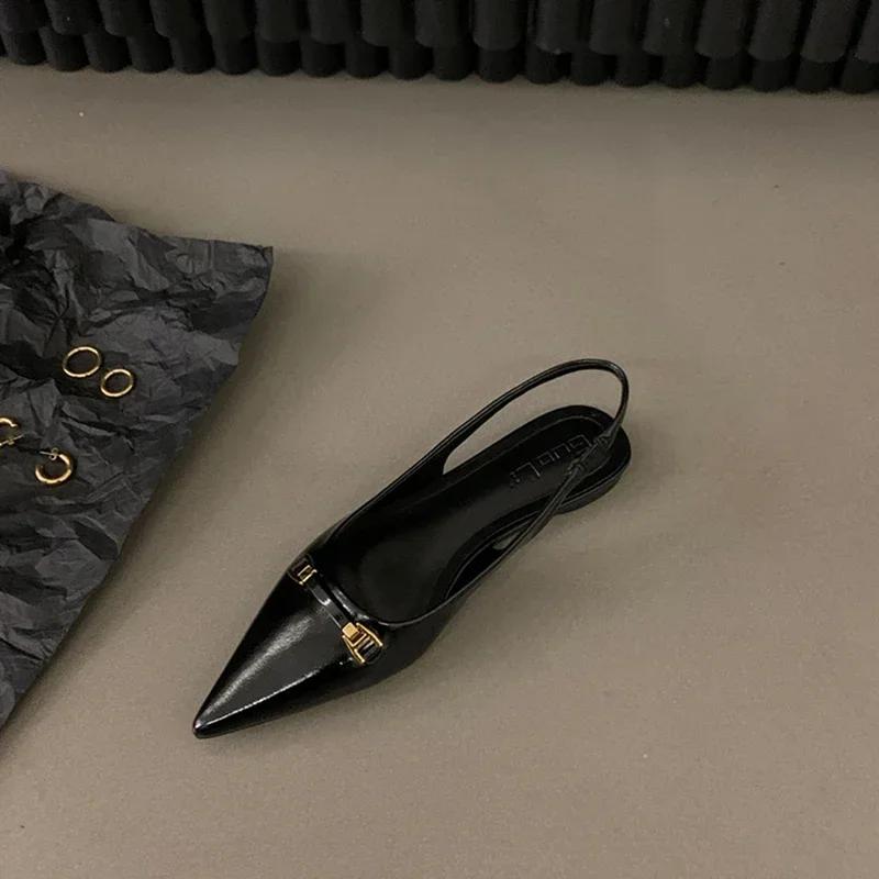 New Style Designer Style Women Sandals Shoes Fashion Rhinestone Slip On Flats Heels Ladies Pointed Toe Elegant Slingback Sandals