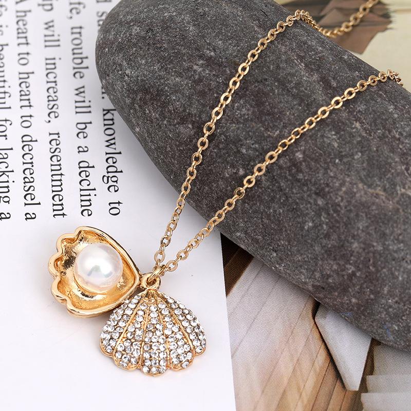 2021 Fashion Temperament Pearl Shell Collarbone Chain For Women With The Same Necklace