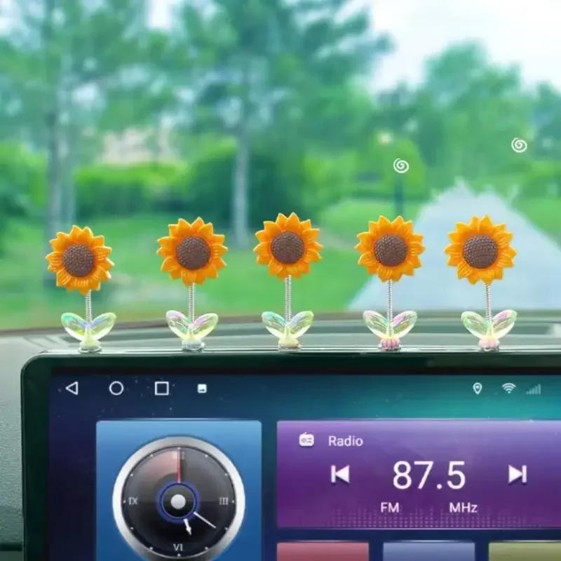 Creative Car Ornaments Shaking Head Cute Fresh Sunflower Center Console Rearview Mirror Ornaments Car Accessories Ladies Gifts