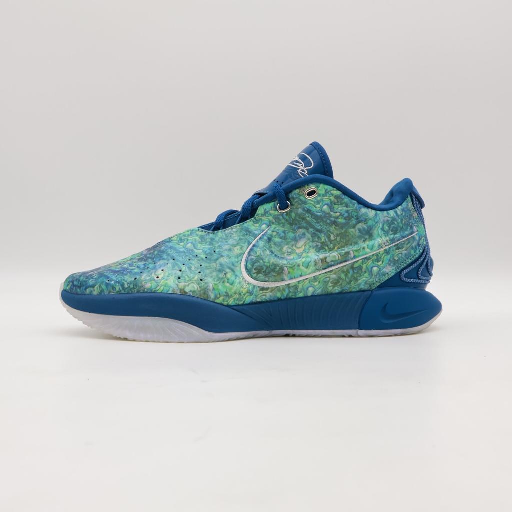 FN0709-400 Nike LeBron 21 Abalone (Мужской)
