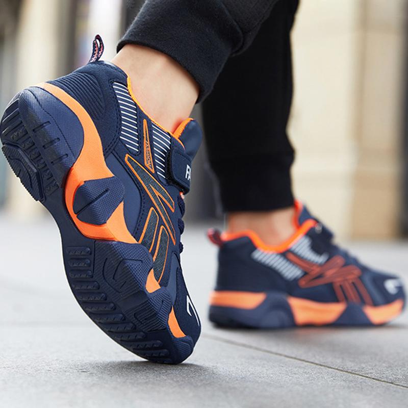 Детская спортивная обувь. Повседневная детская обувь для бега. Резиновая обувь. Спортивная обувь. Дышащая обувь.