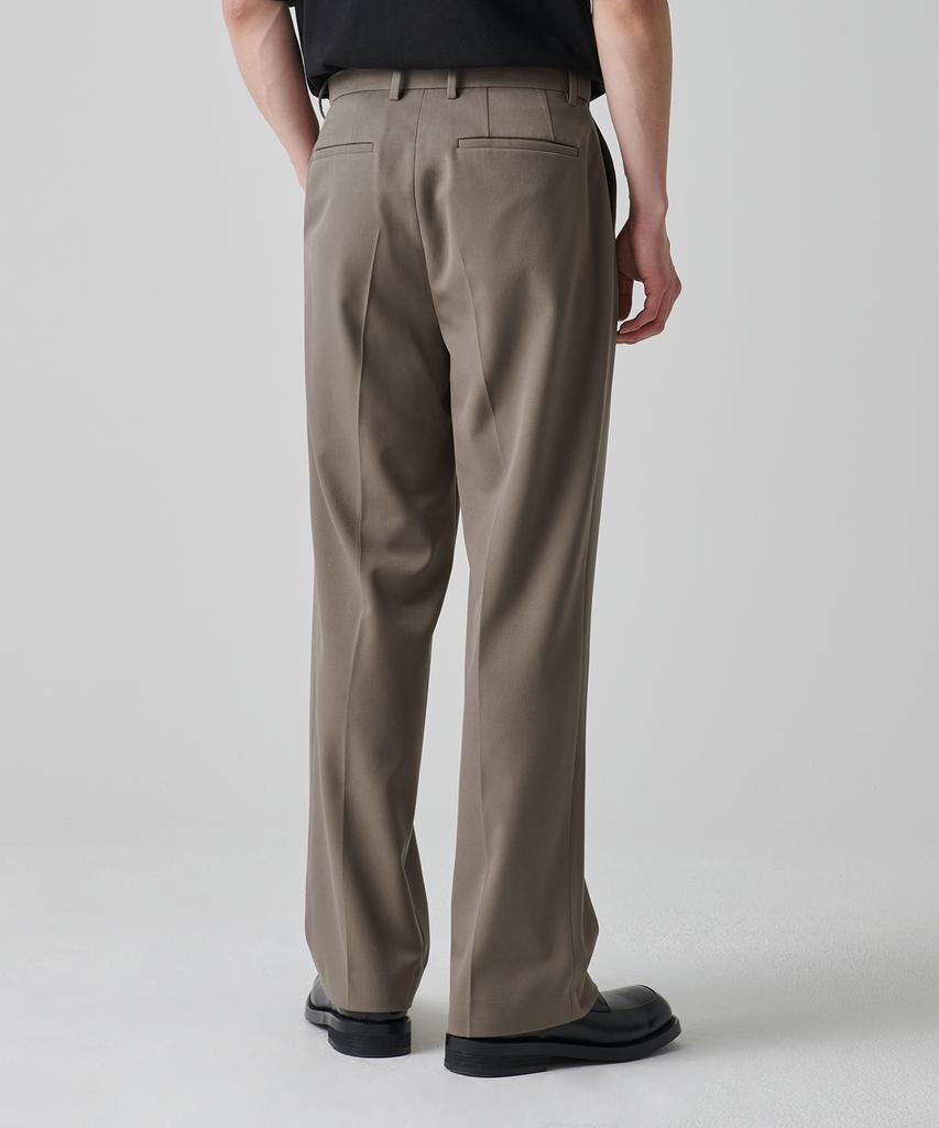 MUSINSA STANDARD Reverse Two-Tuck Semi-Balloon Hidden Elastic Waist Slacks [Dusty Beige]