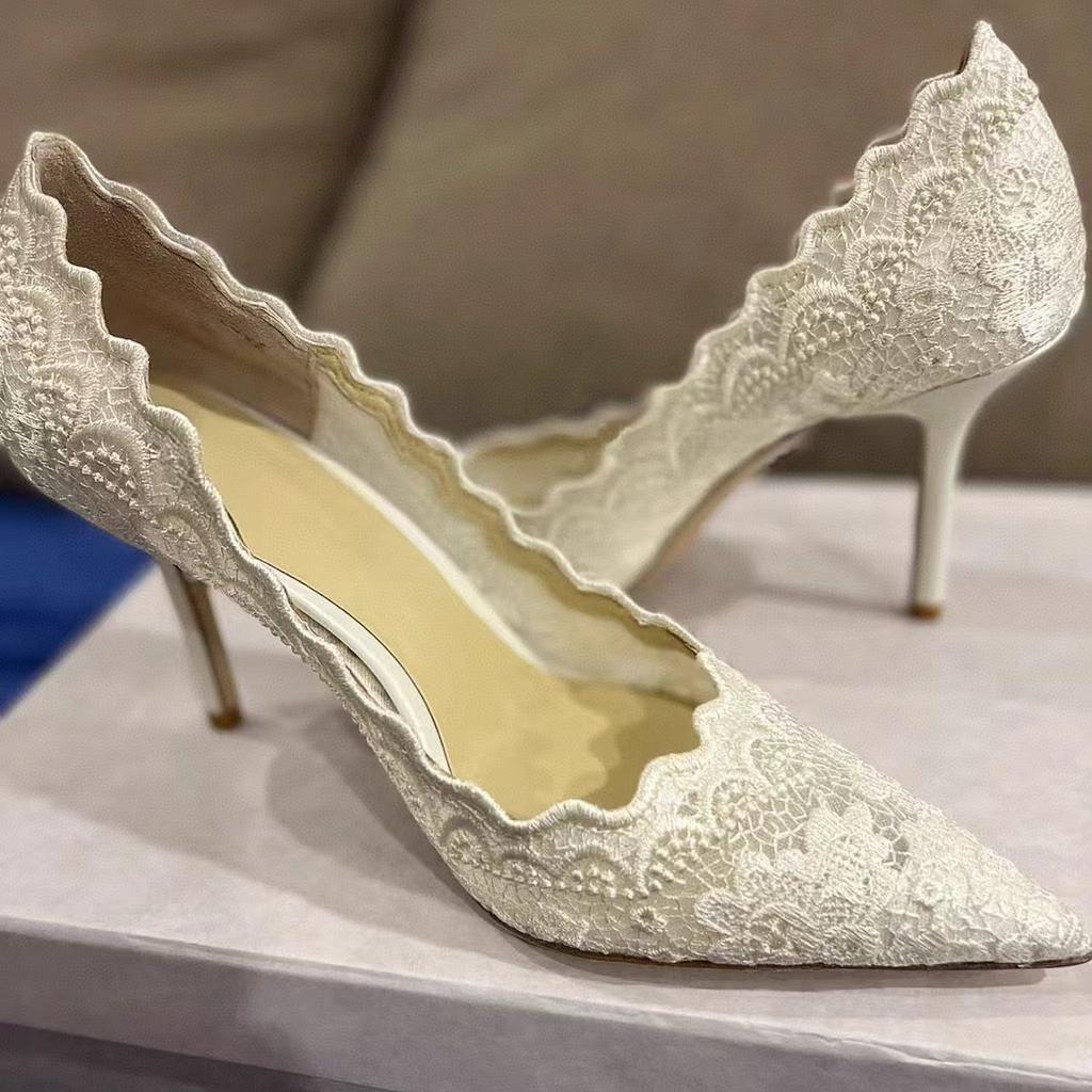 2025 весна и осень кружевные белые одинарные туфли свадебное платье туфли невесты женские заостренный нос тонкий каблук полые вышитые сетчатые высокие каблуки