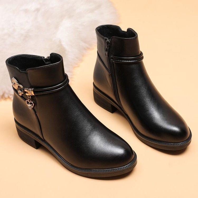 Real Soft Leather Mother Shoes Women's Cotton Shoes Winter Velvet Short Boots Thick Heel Flat Middle-aged Cotton Leather Shoes Non-slip Cotton Boots