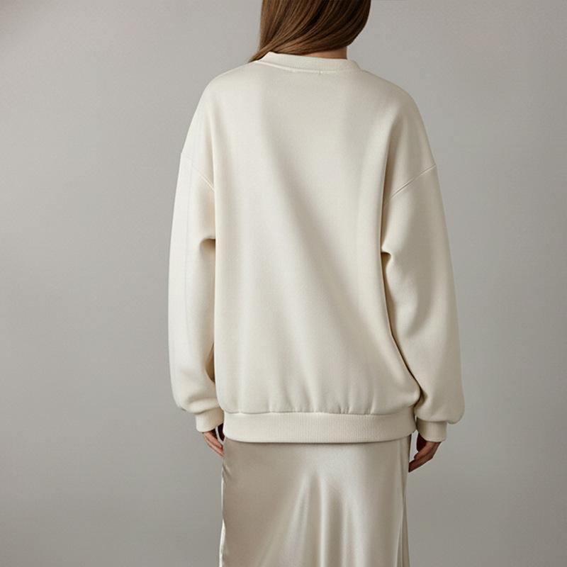 Женский пуловер средней длины, свободного кроя, с объемным цветочным принтом и длинными рукавами, идеально подходит для осени и зимы.