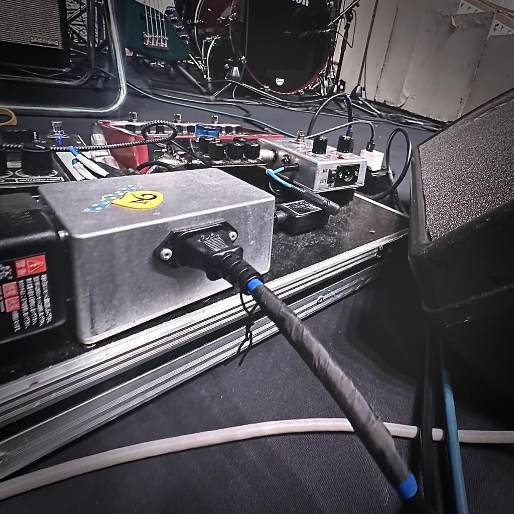 NUDE CABLE Кабель питания для электрической бас-гитары 125 В 7 А 3-контактный D-Tune Type-B 1,5 м