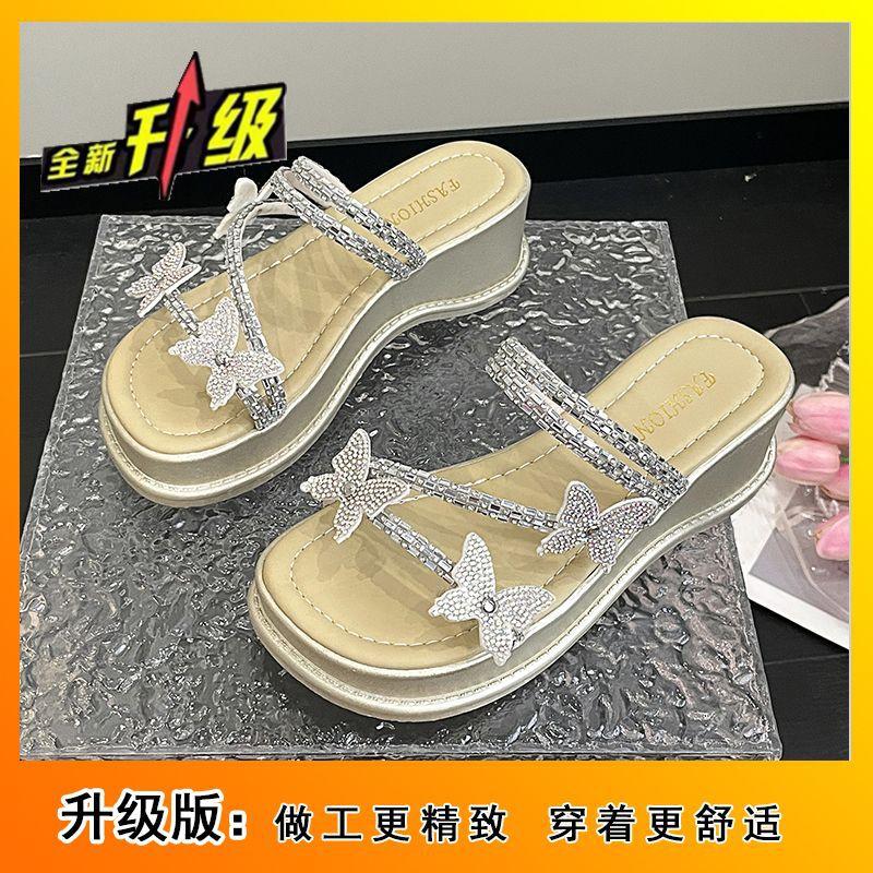 Высококлассная уличная обувь сандалии со стразами 2024 лето новая мода сказочный стиль с юбкой маффин толстая подошва шлепанцы