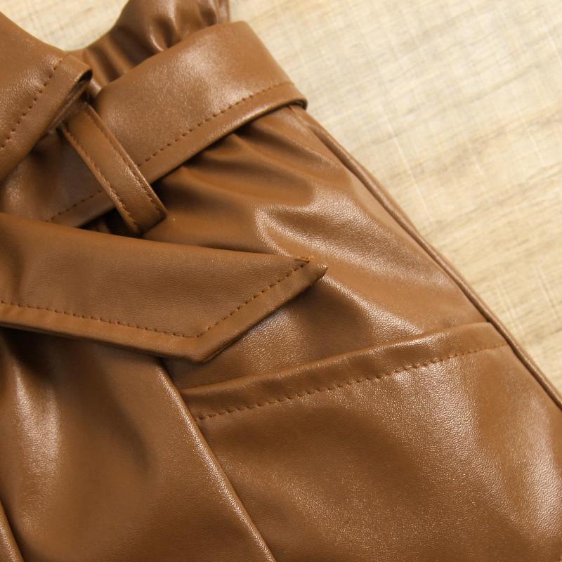 Модный комплект для девочек, летний детский повседневный пушистый подтяжк, однотонный кожаный брючный костюм с поясом