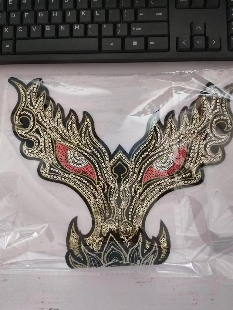 1Pcs Sequin Big Dragon Head Patches Embroidery Clothes Applique Jacket Backpack Gold Patch Decorate Patch Accessories