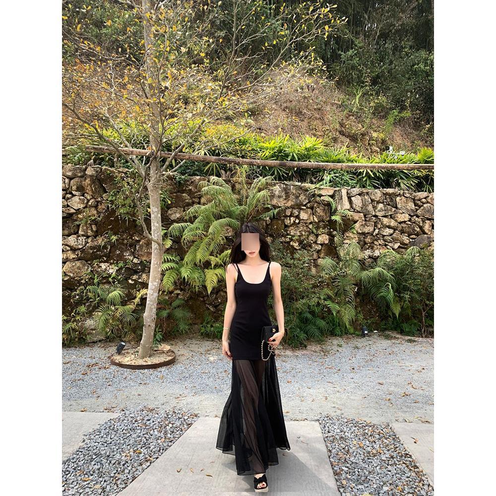 Белое сетчатое платье на бретелях женское летнее французское новое для морского отдыха огромное красивое с юбкой годе и облегающее бедра