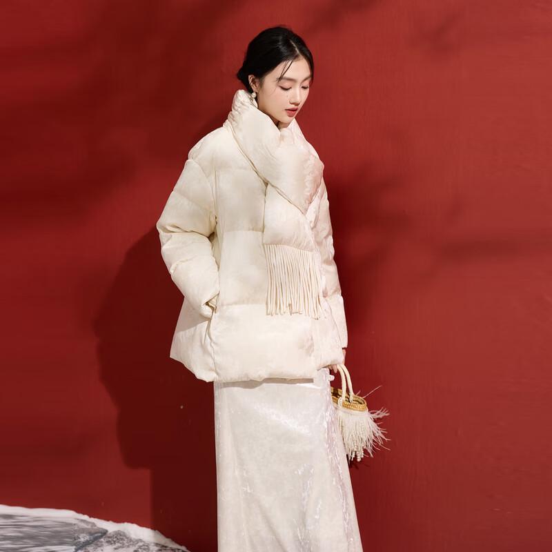 Sancai 'Flower Shadow' 90% White Duck Down Puffer Jacket with Neck Warmer