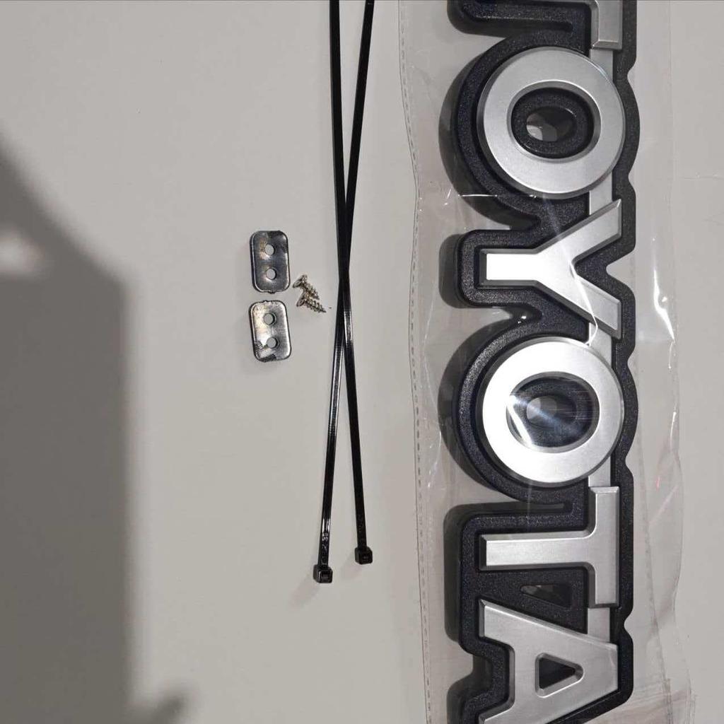 Toyota Front Grille Front Bumper Retro Grille Emblem WILANDA/RAV4/Highlander/RAV4 Letter Emblem
